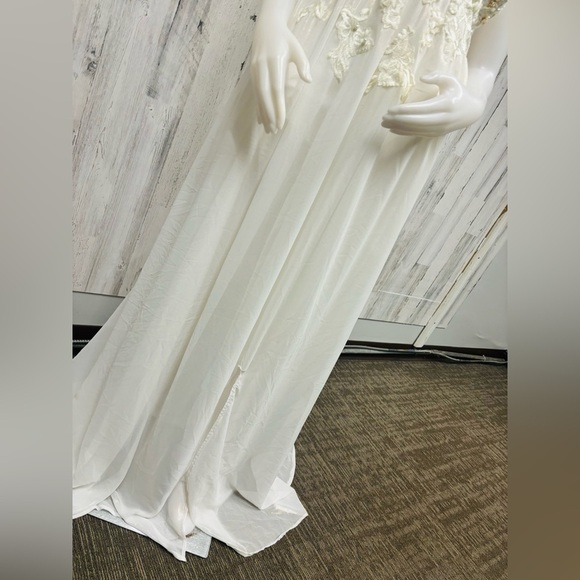 Vintage up cycled wedding gown - Picture 7 of 8